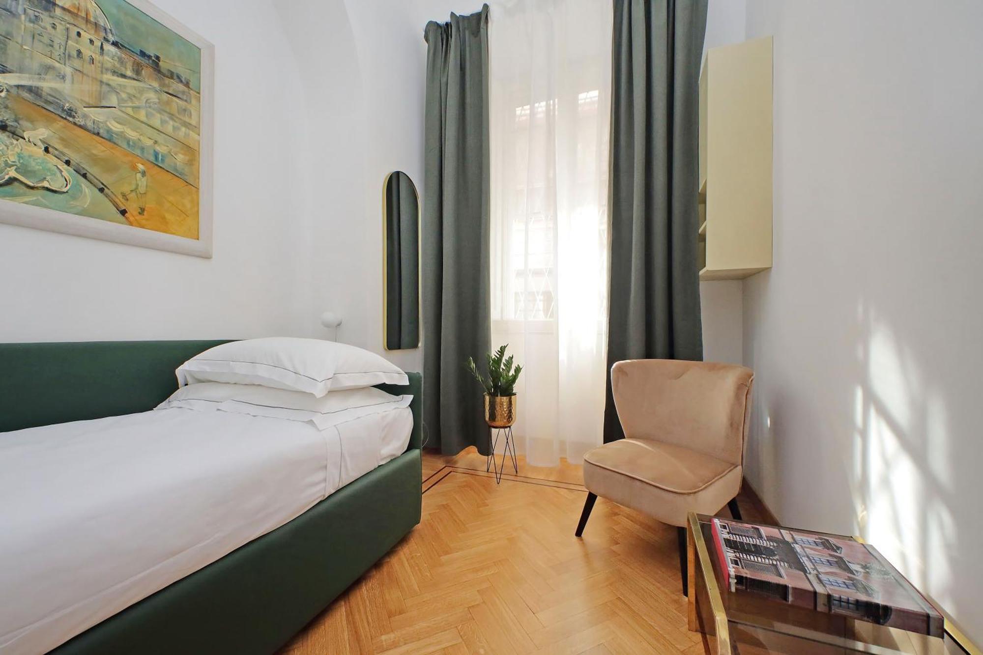 Treasurerome Adriana Charme 4br * Roma